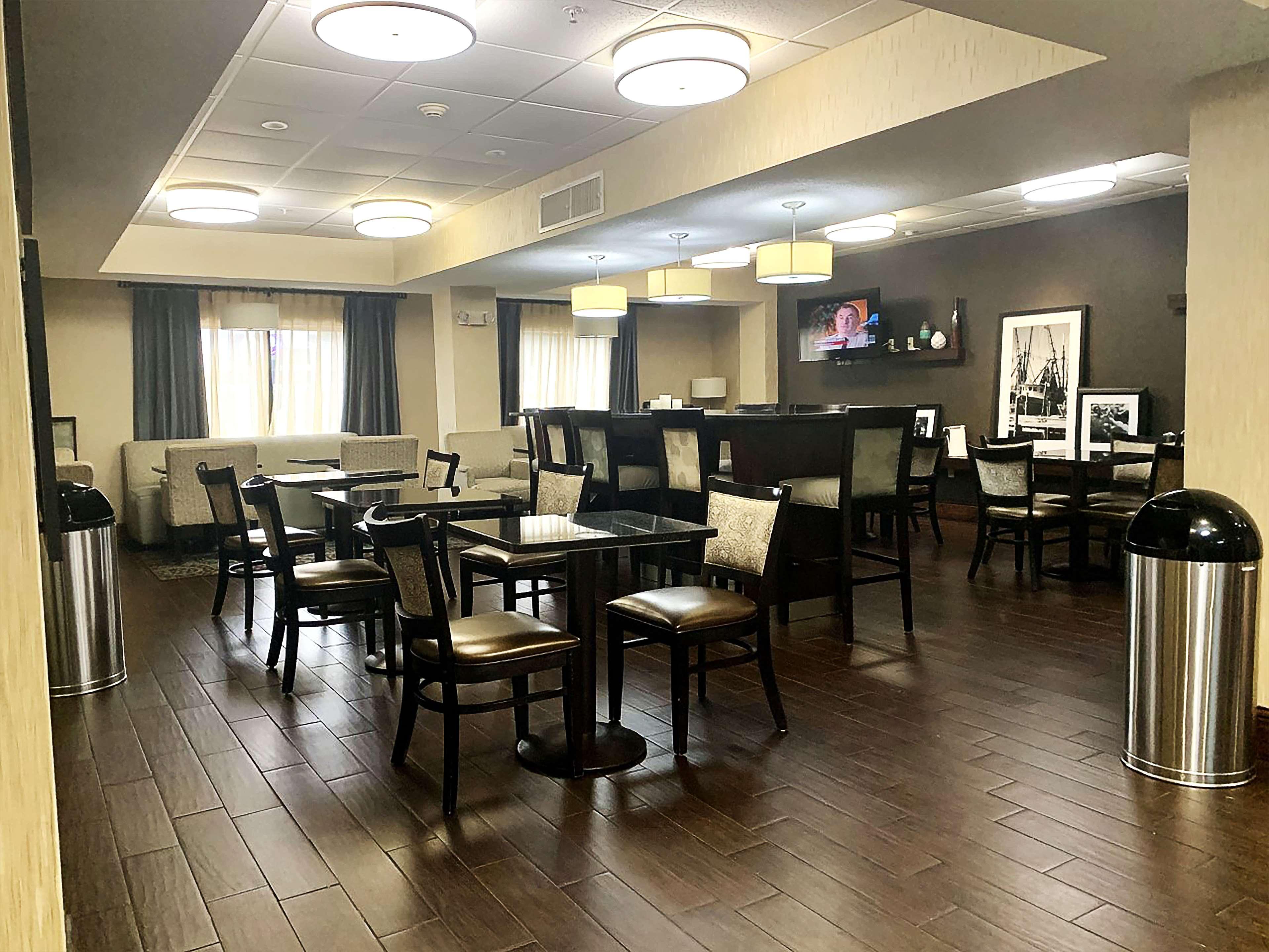 Comfort Inn Darien - North Brunswick מראה חיצוני תמונה