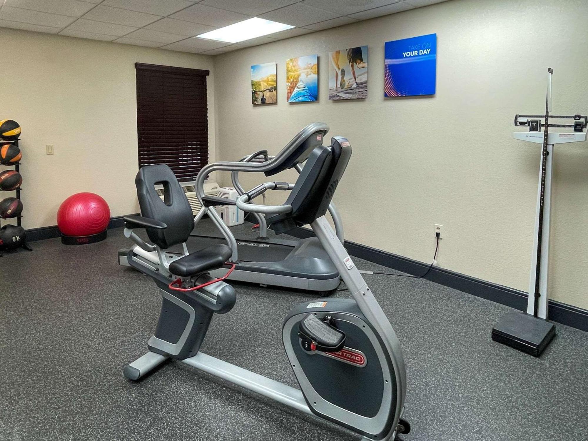 Comfort Inn Darien - North Brunswick מראה חיצוני תמונה