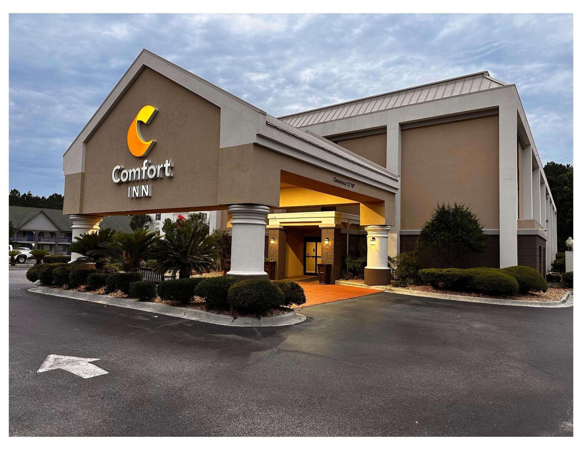 Comfort Inn Darien - North Brunswick מראה חיצוני תמונה